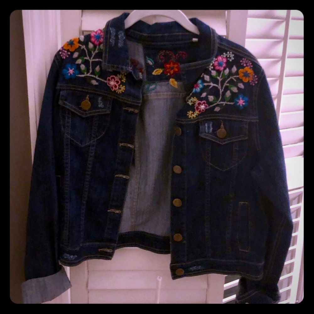 Never Worn Embroidered Denim Jean Jacket